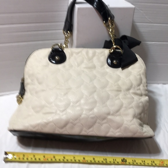 Betsy Johnson shoulder bag with partial chain strap - Picture 6 of 8